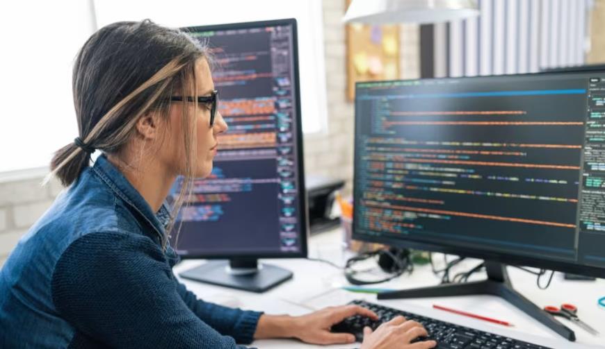 昌都小程序开发公司：DevOps与BI工具生命周期管理的深度融合